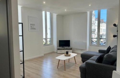 Mont-de-Marsan Apartment | L'AUTHENTIQUE - Moderne - Central
