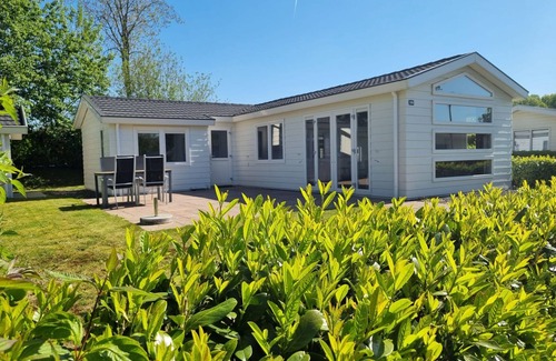Velsen-Zuid House | L'Avenir 4 by Interhome