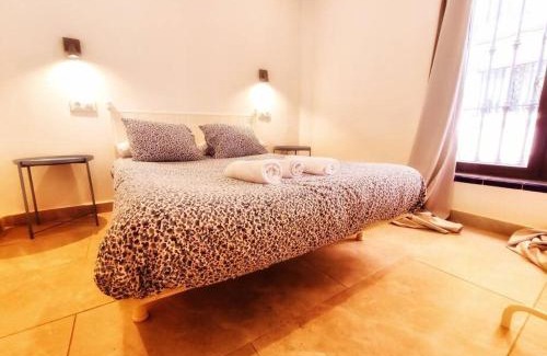 Feria Apartment | L CPARKING según disponibilidad NETFLIX