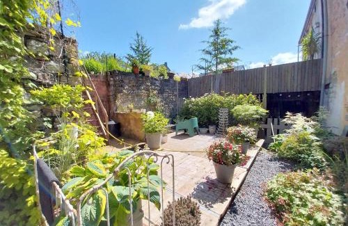 Rochefort House | L'Eglantine