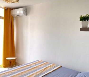 Pointe-a-Pitre House | L'ESCALE, Chambre dans appartement partagé, bedroom in shared appartment