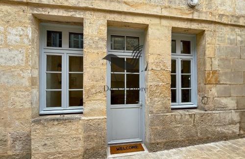 Rochefort Apartment | L'Escale d'Audry - Appartement sur cour situé en plein coeur de ville