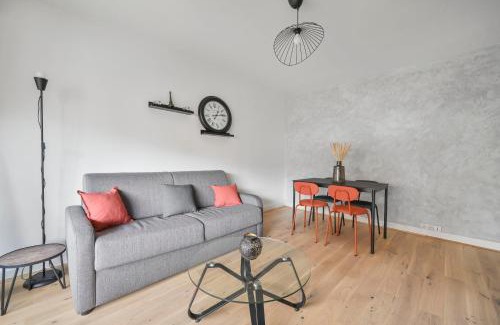 Choisy-le-Roi Apartment | L’escapade Parisienne - Beau 2 pièces - Proche Paris- Netflix