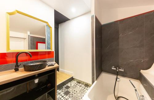 Orly Apartment | L'Évasion Design - Rooftop - 8 min Gare Orly