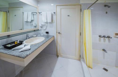Bacolod Hotel | L'Fisher Hotel Bacolod