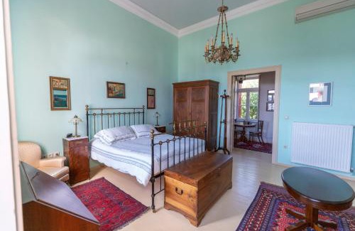 Andros Town Villa | L G K Mansion est.1920