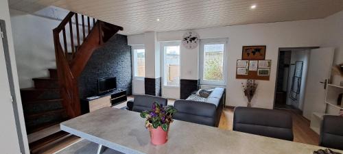 Pontorson House | L'Hirondelle