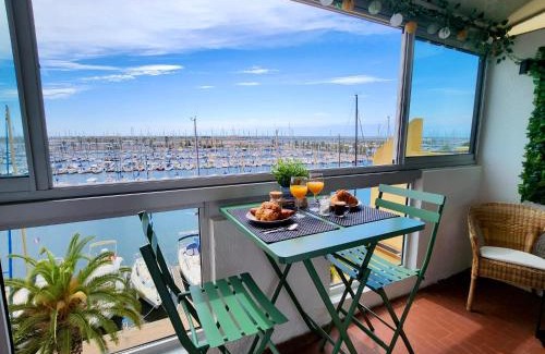 Gruissan Apartment | - L'Horizon Bleu - Cocon romantique avec vue mer panoramique