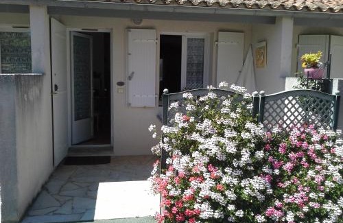 Saint-Denis-d'Oleron House | L'insulaire Studios