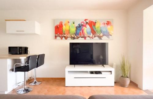 Miramar Apartment | L'ivoire classed 2étoiles pied dans l'eau