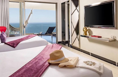 South Shore Hotel Area Hotel | L&L Collection Muses Resort & Spa