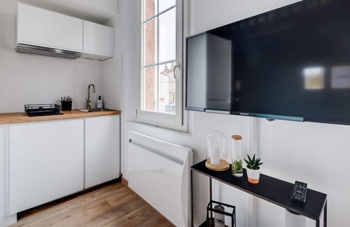 Saint - Michel Apartment | L'Oceà - Studio District Busca - Near Metro