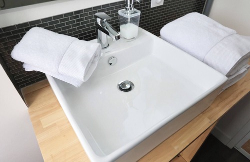 Pontivy Apartment | L'Ocre - Wifi - 400m centre Pontivy