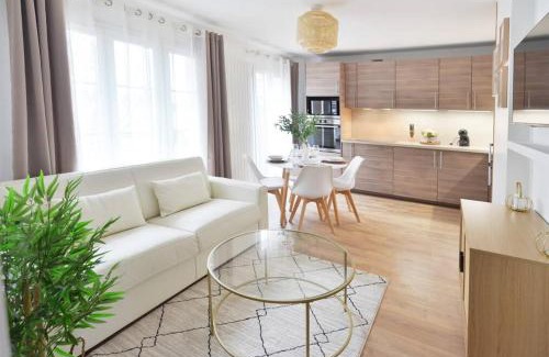 Bailly-Romainvilliers Apartment | L'Olivier Centre ville Parking Disneyland 4 personnes et 1 bébé