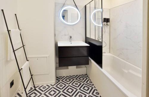 Bailly-Romainvilliers Apartment | L'Olivier Centre ville Parking Disneyland 4 personnes et 1 bébé