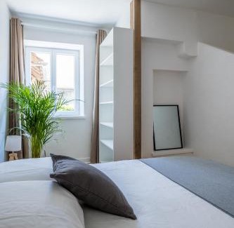 Pougny House | L´Oranger