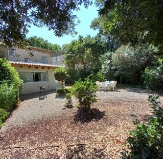 Villeneuve-les-Beziers Villa | L Oustal maison vigneronne