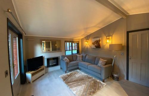 Bethesda House | L19 - Penrhyn Spa Lodge with Hot Tub