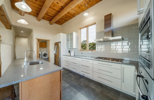 Farmington House | La Adventura - Direct Access to Public Land- Pool- City Limits