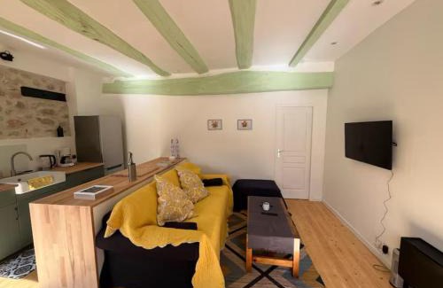 Villecroze Apartment | La bastide aux Iris - Les Capucines