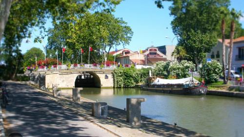 Villeneuve-les-Beziers House | la bastide du soleil, gite avec piscine