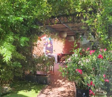 Villeneuve-les-Beziers House | la bastide du soleil, gite avec piscine