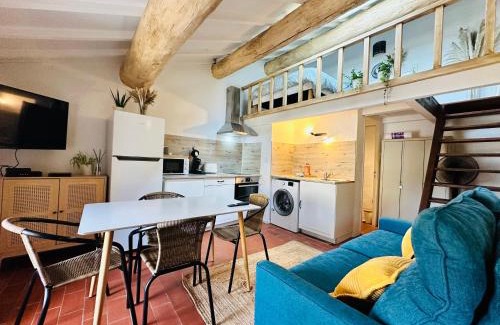 Remoulins Apartment | La Bohème : Gardon et Pont Du Gard