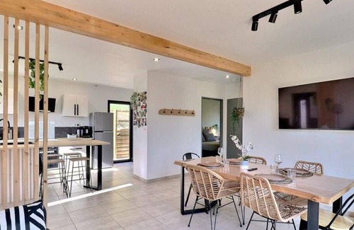 Ozon Bed & Breakfast | La BOOA Prestige & sérénité/Piscine privative 4*