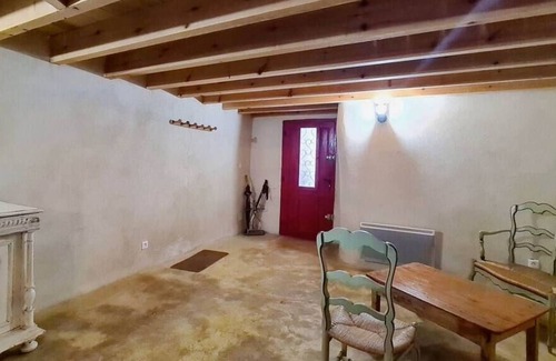 Chateauneuf-du-Pape House | La Bousquetière, village house with a loft style.