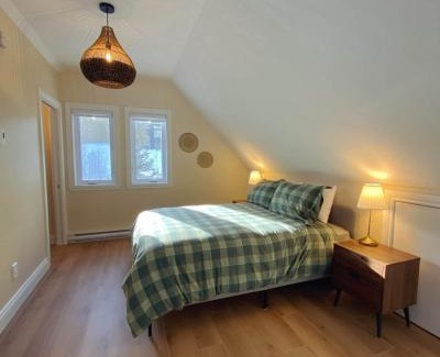 Petite-Riviere-Saint-Francois Ski Chalet | La Bellecôte - Relaxation in nature and spa