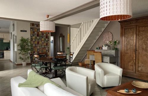 Gujan-Mestras House | La Casa Cantarana