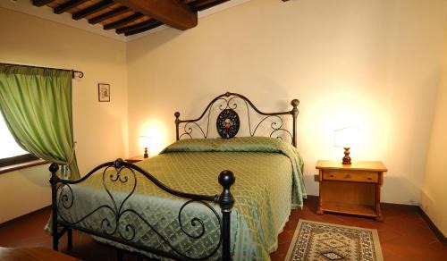Tuoro sul Trasimeno House | La Casa Colonica wine and oil