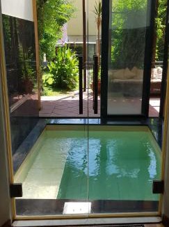 Pisa City Centre Apartment | La casa con piscina riscaldata interna ANNA LUXURY GARDEN