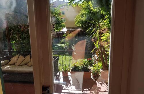 Pisa City Centre Apartment | La casa con piscina riscaldata interna ANNA LUXURY GARDEN