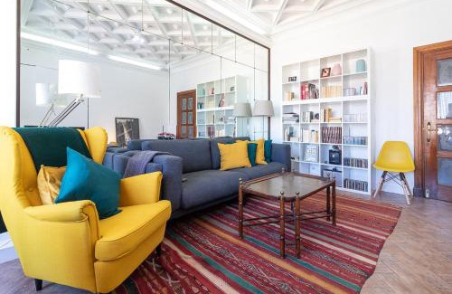 Ruzafa House | La Casa de los Espejos