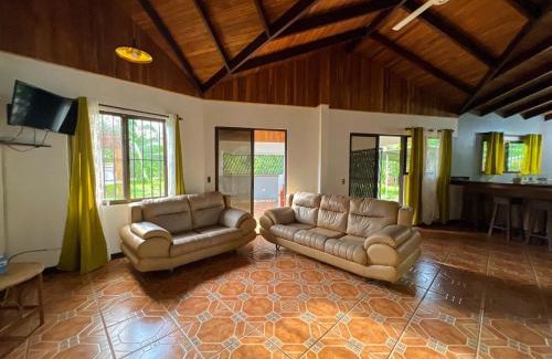 Puerto Jimenez House | La Casa de Piedra