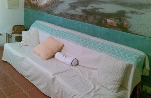 La Maddalena House | La Casa Degli Specchi-villetta con due giardini