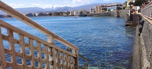 Playa de Arinaga House | la casa del primo yo trabajo y tú beneficio