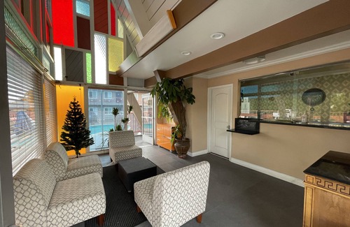 Lamanda Park Hotel | La Casa Inn