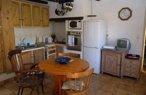 Aups Apartment | La Cascade: A delightful apartment in an old olive mill in Aups, Provence
