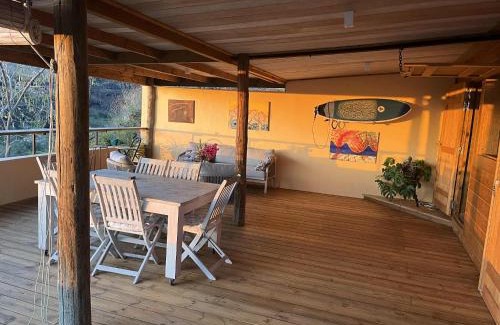 Trois-Bassins House | la case au bord de la grande ravine avec vue mer