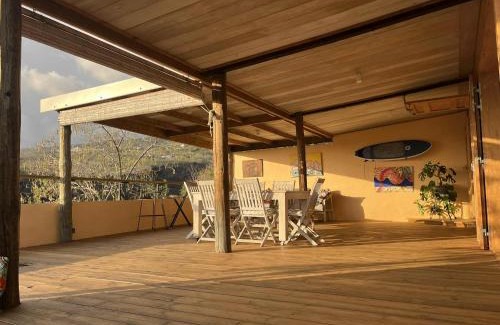 Trois-Bassins House | la case au bord de la grande ravine avec vue mer