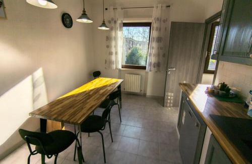 Jesi House | La casetta del prato