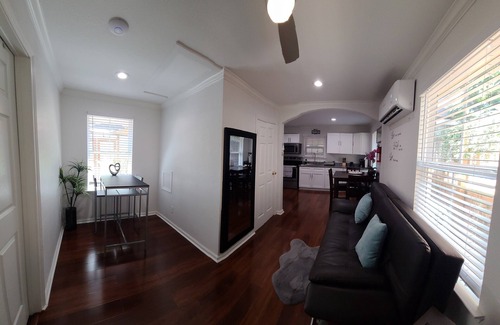 Midtown Apartment | La Casita 5 minutes to DowntownRiver SA