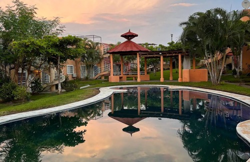 Ixtapa Villa | La Casita de Peter Ixtapa