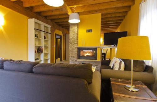Almajano Hotel | La Casona de la Mesta
