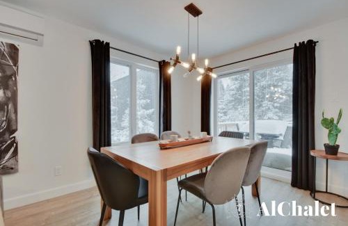Pont-Rouge Ski Chalet | La Charmante - Cozy et familial