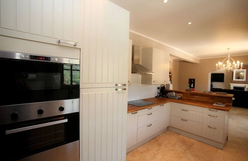 Apt House | La Collina De Rêve - luxury villa with pool