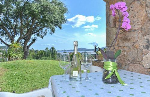 Cannigione Apartment | La Costa View