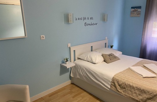 Soulac-sur-Mer Hotel | La dame de coeur